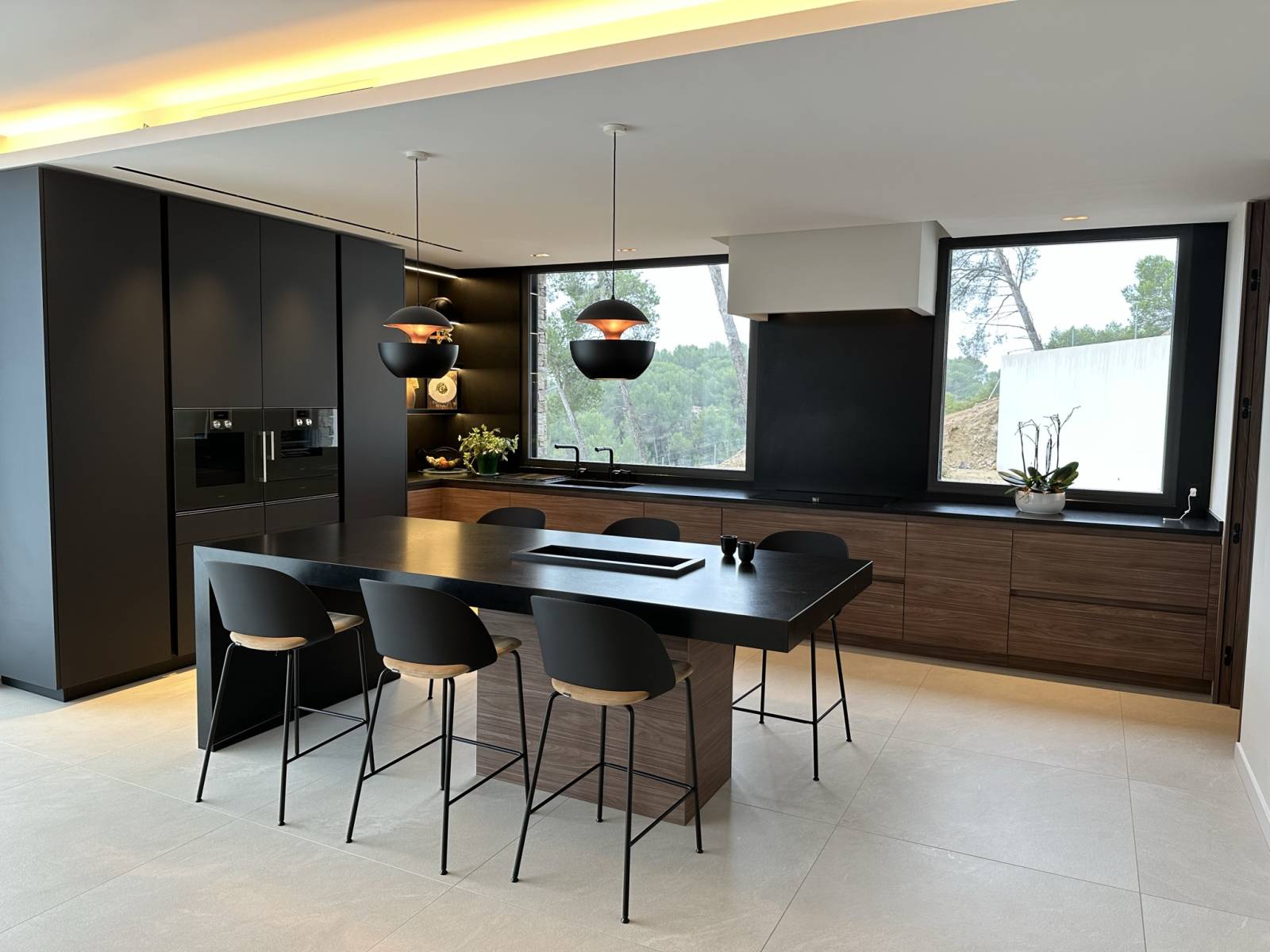Granit noir Zimbabwe finition sur Aix en Provence